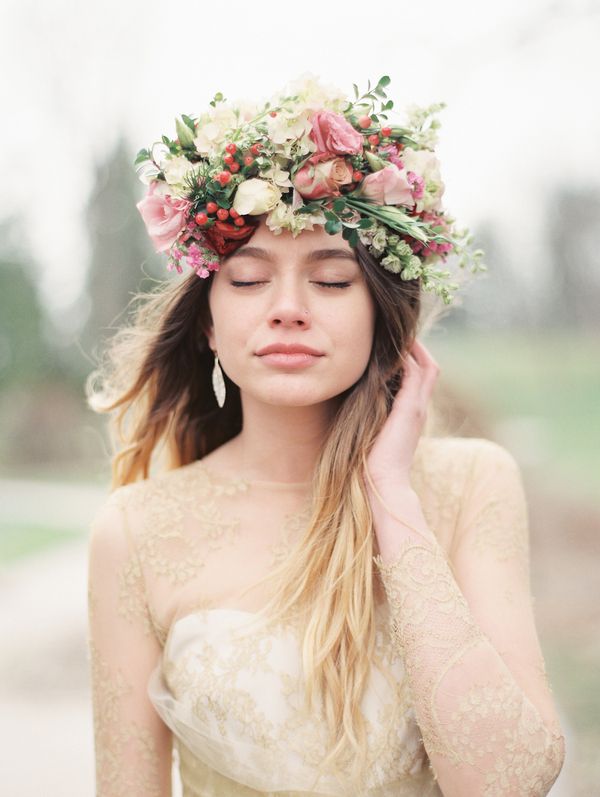 a a floral crown 3