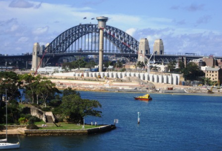 From White Bay looking @ Barangaroo development site. A new casino and other commercial development will soon grace Darling Harbour. Like we need 2 ca