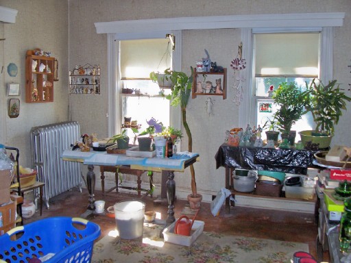front bedroom2.jpg