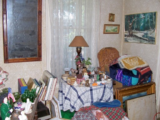 front living room2.jpg