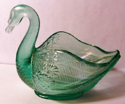 green swan.jpg