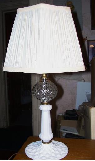 lamp_white_glass.jpg