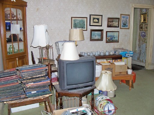 middle parlor1.jpg